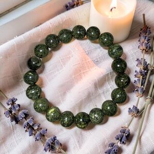 🆕 10mm Green Snowflake Obsidian Bracelet 🖤